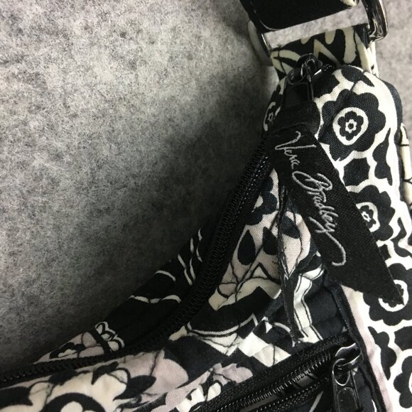 Vera Bradley Tote Over Shoulder Back Hobo Handbag Black White Paisley Quilted - Picture 4 of 15